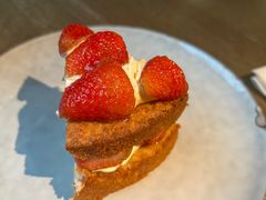 草莓椰子蛋糕-Wagas沃歌斯(大学路店)