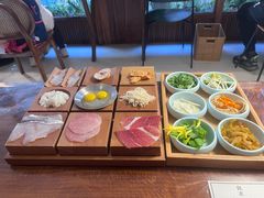 -银米·云南传统过桥米线(双廊黑金冠店)