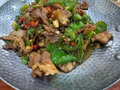 -湖南人家湘菜馆(镇江路店)