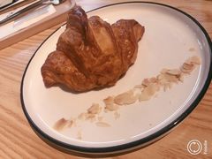原味牛角包-GOTLOT COFFEE&KITCHEN角落厨房NOOK店