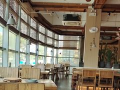 -蜜桃餐厅·伴山(湖滨商业街店)