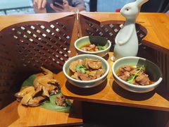 金牌烤乳鸽-夜宴江景餐厅