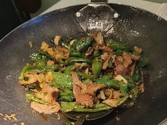 -费大厨辣椒炒肉(高铁吾悦广场店)
