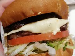 -The Habit Burger Grill 哈比特汉堡(爱琴海店)