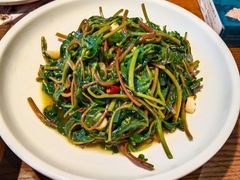 -黄泥岗·地道湖北菜(奥特莱斯店)