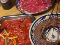 -洱火云南酸菜牛肉火锅(石景山当代商城店)