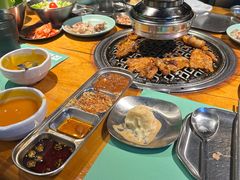 -唯成•韩国炭火烤肉 유성고기