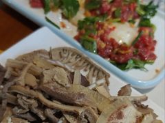 -乡土黄·鲜牛肉火锅·小龙虾(兴业街店)