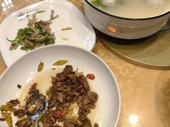 -红泥美食坊(良安路店)