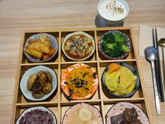 -轻蔬不用等·素食(江苏路店)