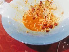 -三江源美食城