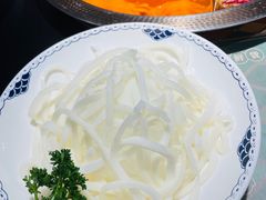 -廖掌柜·重庆鲜货火锅(上海首店)