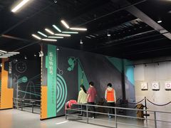 -极限PLAY运动娱乐新世界·团建派对表演休闲馆·室内高空游乐园