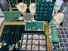 -十八字金银饰·拼豆·开蚌手工体验团建(君太百货店)