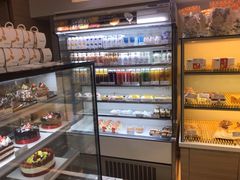 面包甜点陈列柜-沁园(工商大学339号店)