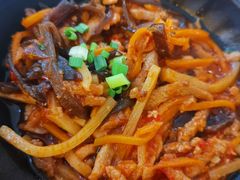 鱼香肉丝饭-老娘舅(杭州东站店)