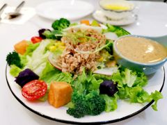 -丽莎沙拉轻食餐厅(国贸店)