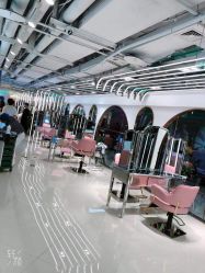 点击看大图 -BULB STUDIO 巴柏明星发型工作室