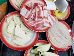 -边江铁锅炖鱼(振八街店)