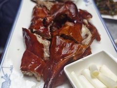 -蔼若春.传承三十年云南菜(金碧公园店)