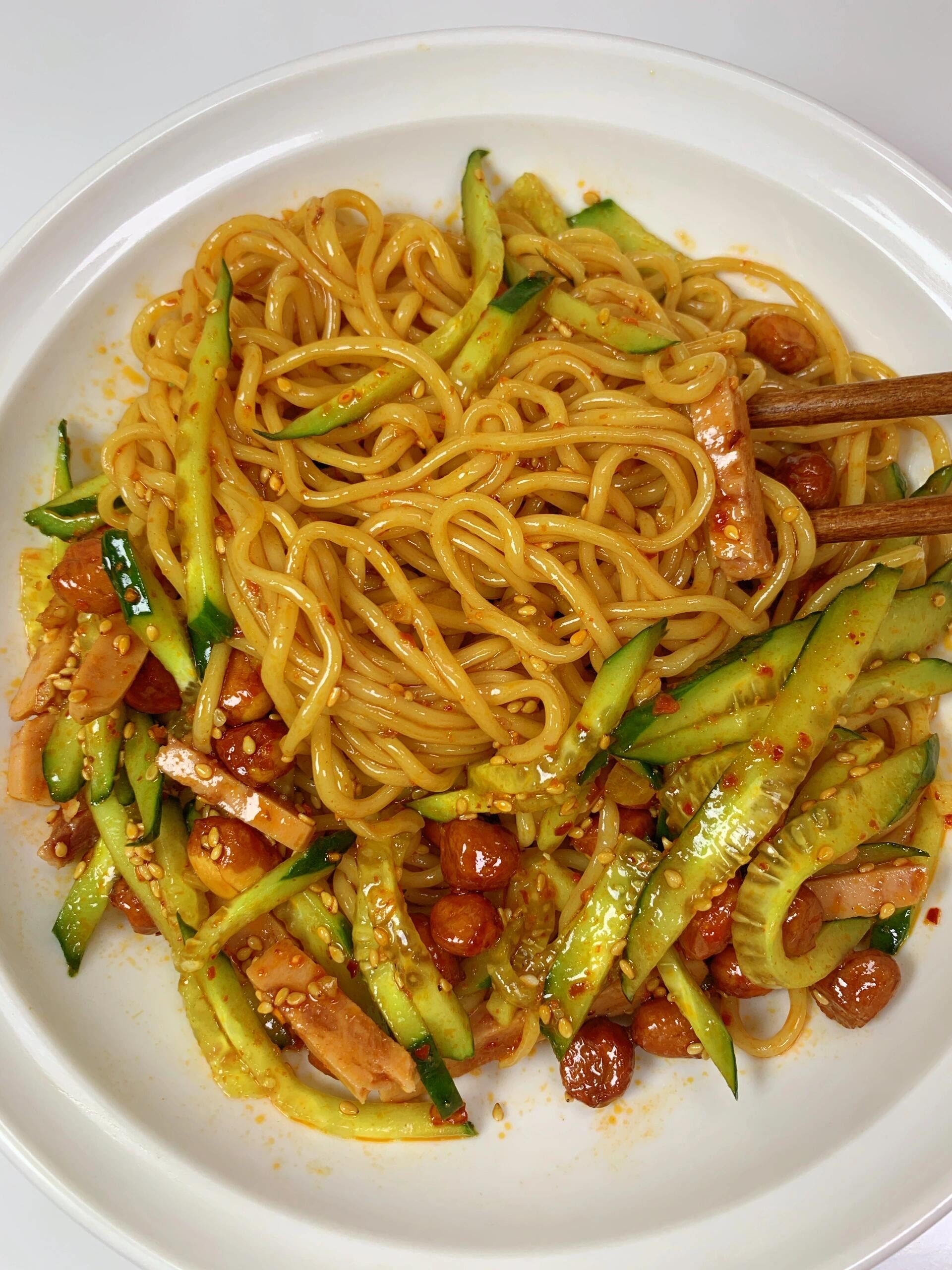 答应我,一定要试试这个凉拌面!