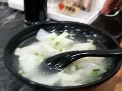 荠菜馄饨-老丰义(新市北路店)