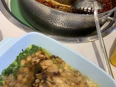 -蛙两只美蛙鱼头火锅(恒茂店)