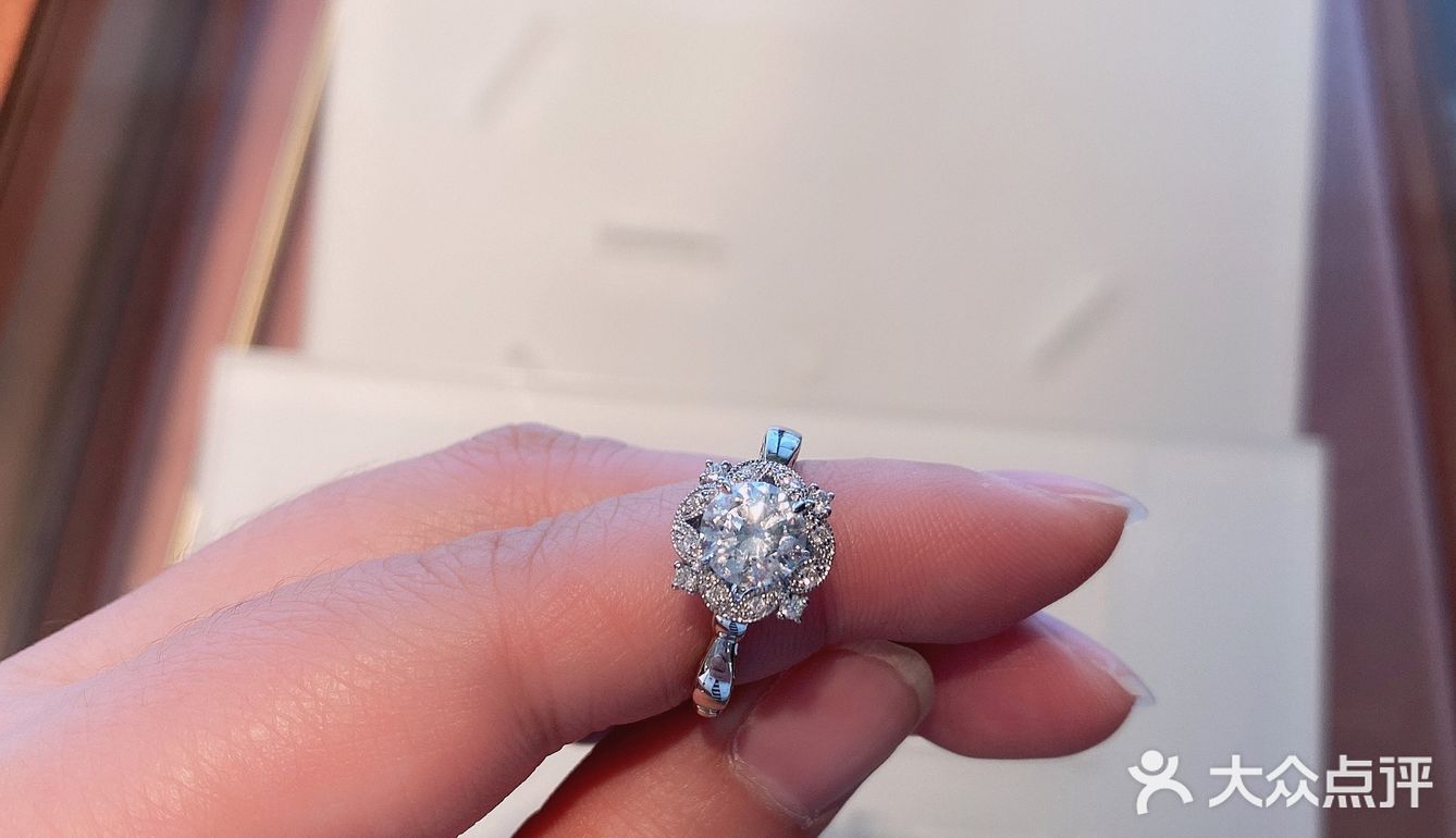 花款钻石戒指💍