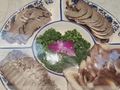 -鱼满舱·鲜活海鲜·正宗鲁菜