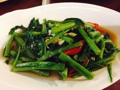-Dang restaurant (patong phuket)