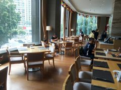-威珀斯酒店·珀萃美食餐厅 | 海鲜刺身·现烤生蚝·特色烤肉