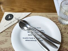 -Mark&Mars Restaurant