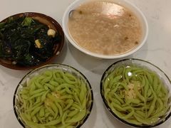 -李与白包子铺(桐梓林店)