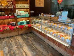 面包甜点陈列柜-南宋胡记(杭州体育场路店)