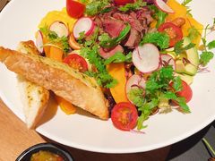 烤牛肉谷物沙拉-翠贝卡&Mama Kelly Brunch Coffee(河西店)