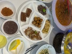 -香山湖家家宴(中山陵店)