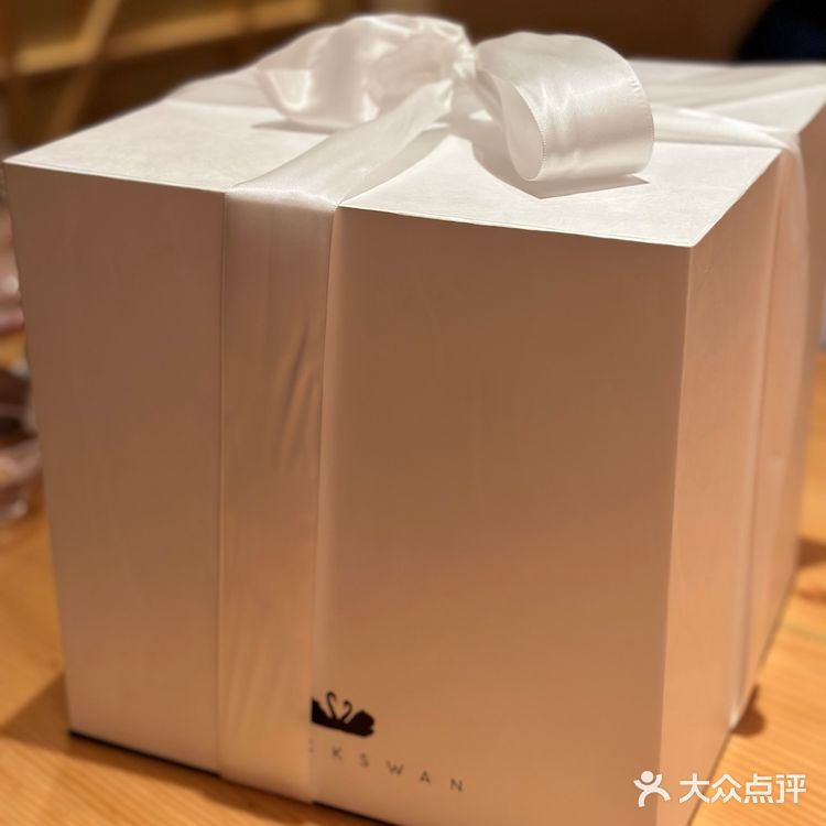 北京｜3999是我这辈子吃过最贵的生日蛋糕了