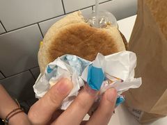 -麦当劳(上海虹桥站30B检票口楼上)