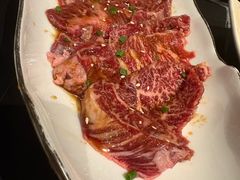 -山川小町·极番烧肉(新地假日广场店)