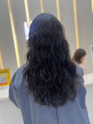 -十六番发型师事务所