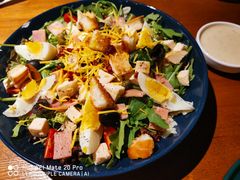 老教堂色拉-JINNS锦时 steak&pizza(浸信会礼拜堂旧址店)