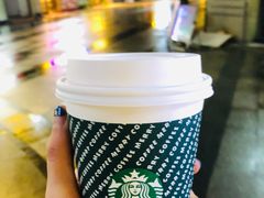 -星巴克(杭州临平银泰城B1店)