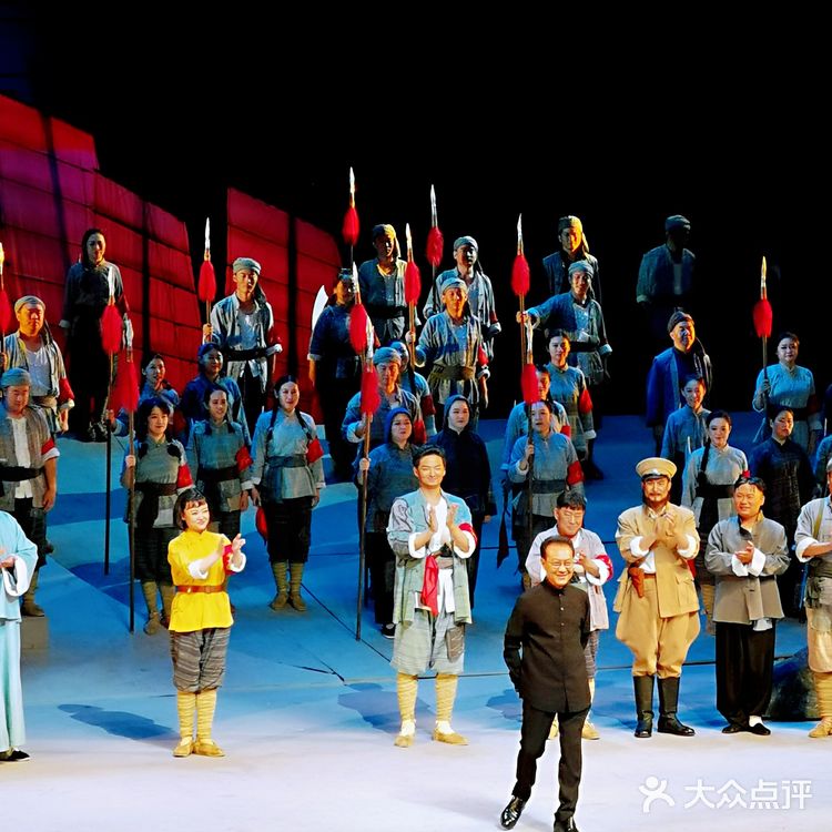 激荡心灵的革命歌剧