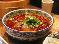 重庆毛血旺-胡桃里音乐酒馆(环亚凯瑟琳广场店)