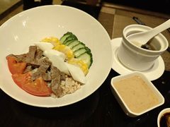 -大中华希尔顿酒店-念自助餐·嗨啤·小龙虾
