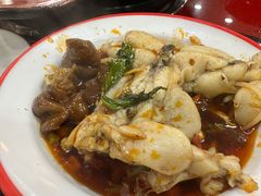 特色肥肠-烧哥美蛙肥肠鱼火锅·十五年社区店