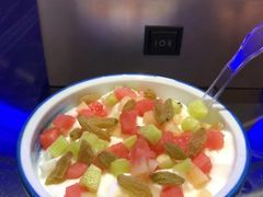 水果酸奶-黑门烤肉