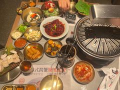 -草家酱蟹炭火烤肉店(珲春南路一店)