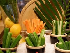 -大中华希尔顿酒店-念自助餐·嗨啤·小龙虾