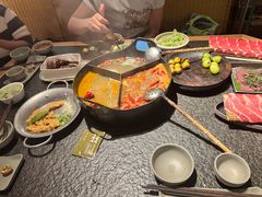-三出山火锅(南京万象天地店)